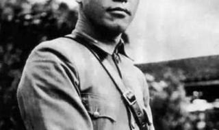 1924年11月在黄埔军校担任